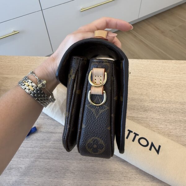 Louis Vuitton Monogram Pochette Métis East West
