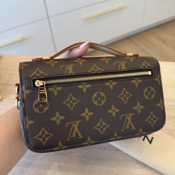 Louis Vuitton Monogram Pochette Métis East West