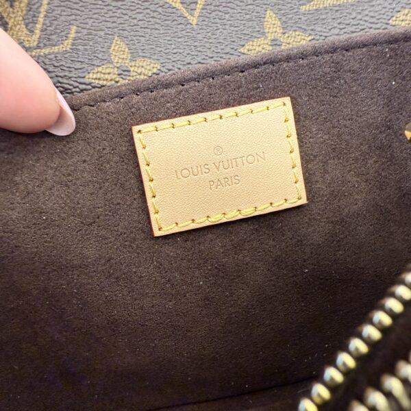 Louis Vuitton Monogram Pochette Métis East West