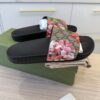 Gucci Women's Blooms Pool Slide Sandals Size 37