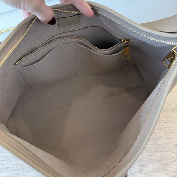 Louis Vuitton Empreinte Monogram Turtledove CarryAll MM