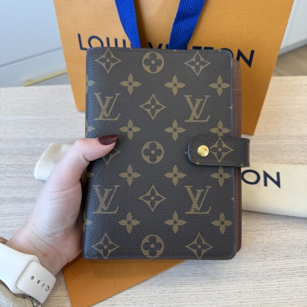 Louis Vuitton Medium Ring Agenda Cover MM