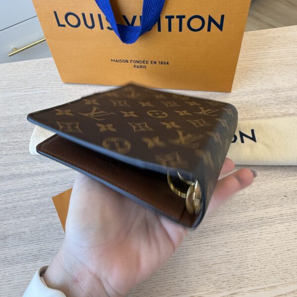 Louis Vuitton Medium Ring Agenda Cover MM
