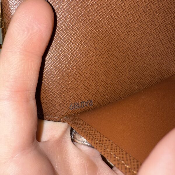 Louis Vuitton Medium Ring Agenda Cover MM