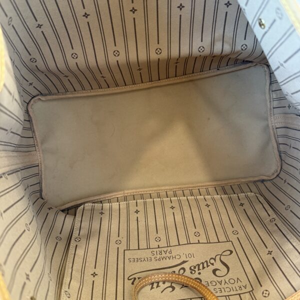 Louis Vuitton Monogram Neverfull GM Beige