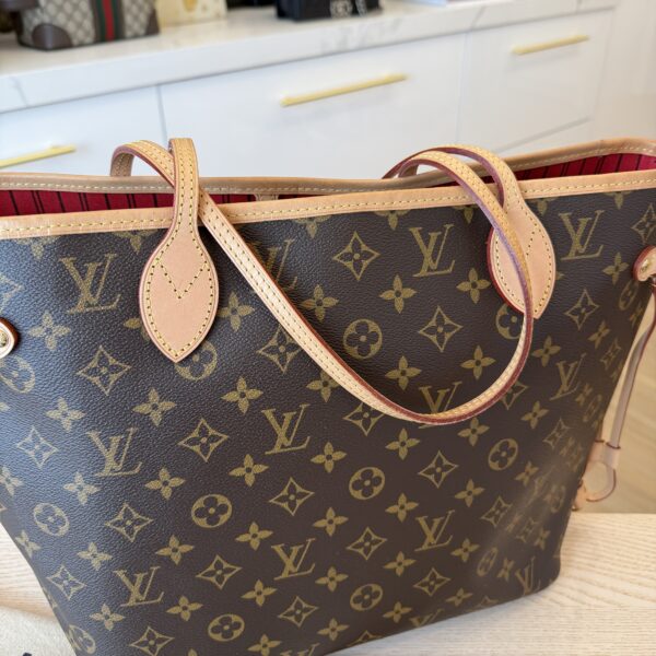 Louis Vuitton Monogram Neverfull MM Cerise
