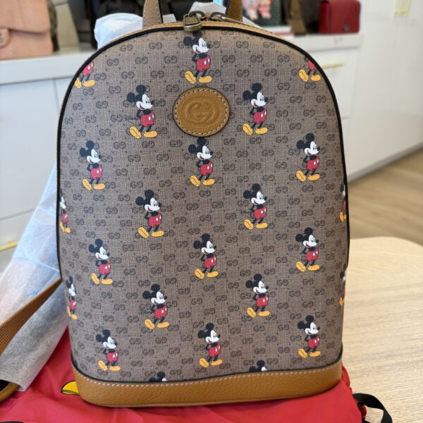 Gucci X DISNEY Mini Vintage GG Supreme Monogram Mickey Mouse Small Dome Backpack Beige Vintage Sun Oil