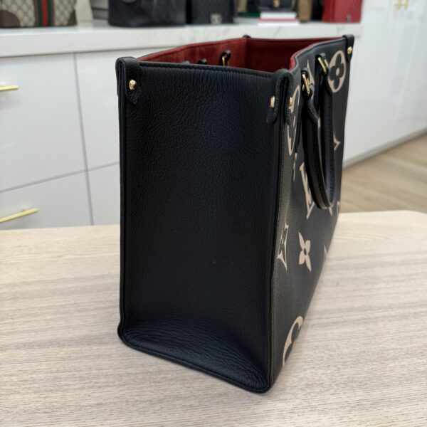 Louis Vuitton Empreinte Monogram Giant Onthego MM Black and Creme