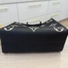 Louis Vuitton Empreinte Monogram Giant Onthego MM Black and Creme