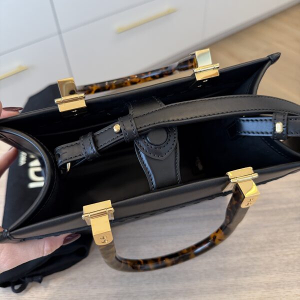 Fendi Sunshine Small Black Leather Shopper