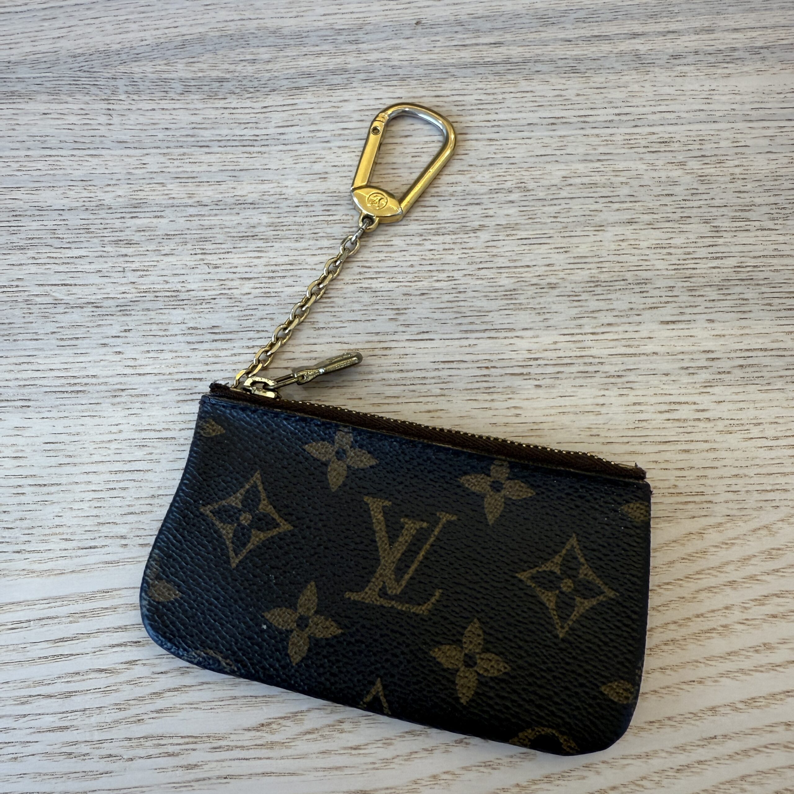 Louis Vuitton Monogram Key Pouch Cles