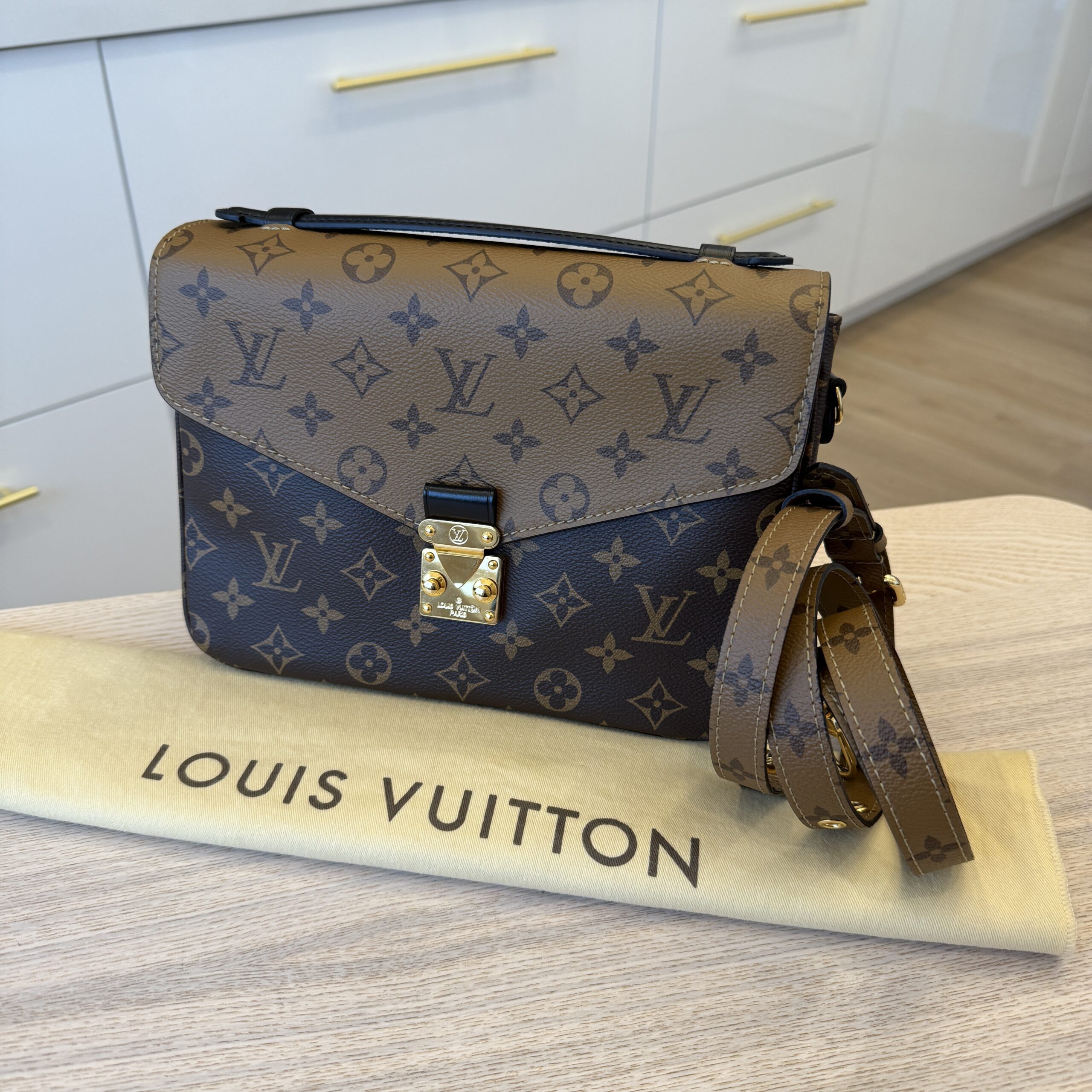 Louis Vuitton Monogram Reverse Pochette Metis