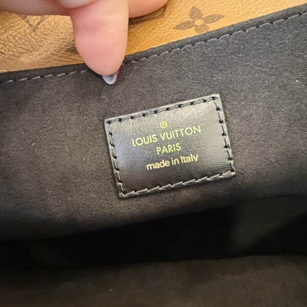 Louis Vuitton Monogram Reverse Pochette Metis