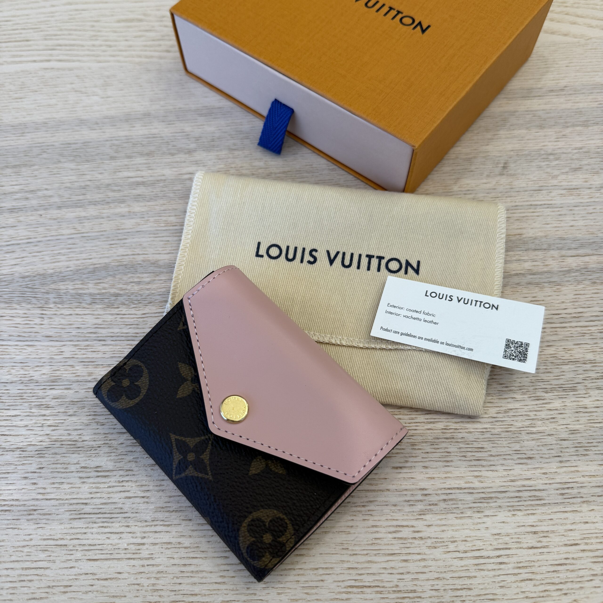 Louis Vuitton Monogram Zoe Wallet Rose Ballerine
