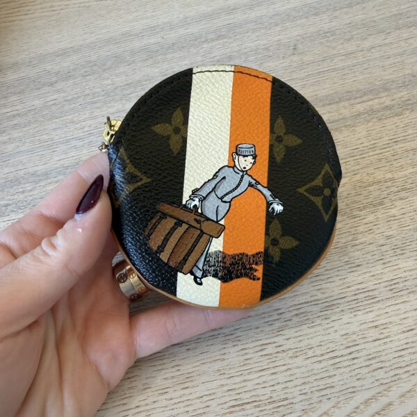 Louis Vuitton Monogram Groom Round Coin Purse