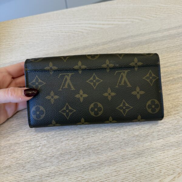Louis Vuitton Monogram Sarah Wallet