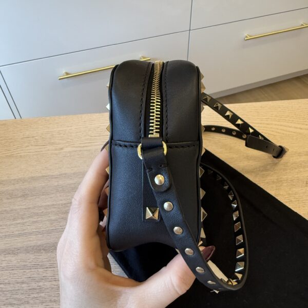 VALENTINO GARAVANI Pebbled Calfskin Rockstud Camera Crossbody Bag Black