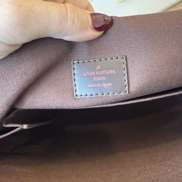 Louis Vuitton Brooklyn Handbag Damier MM