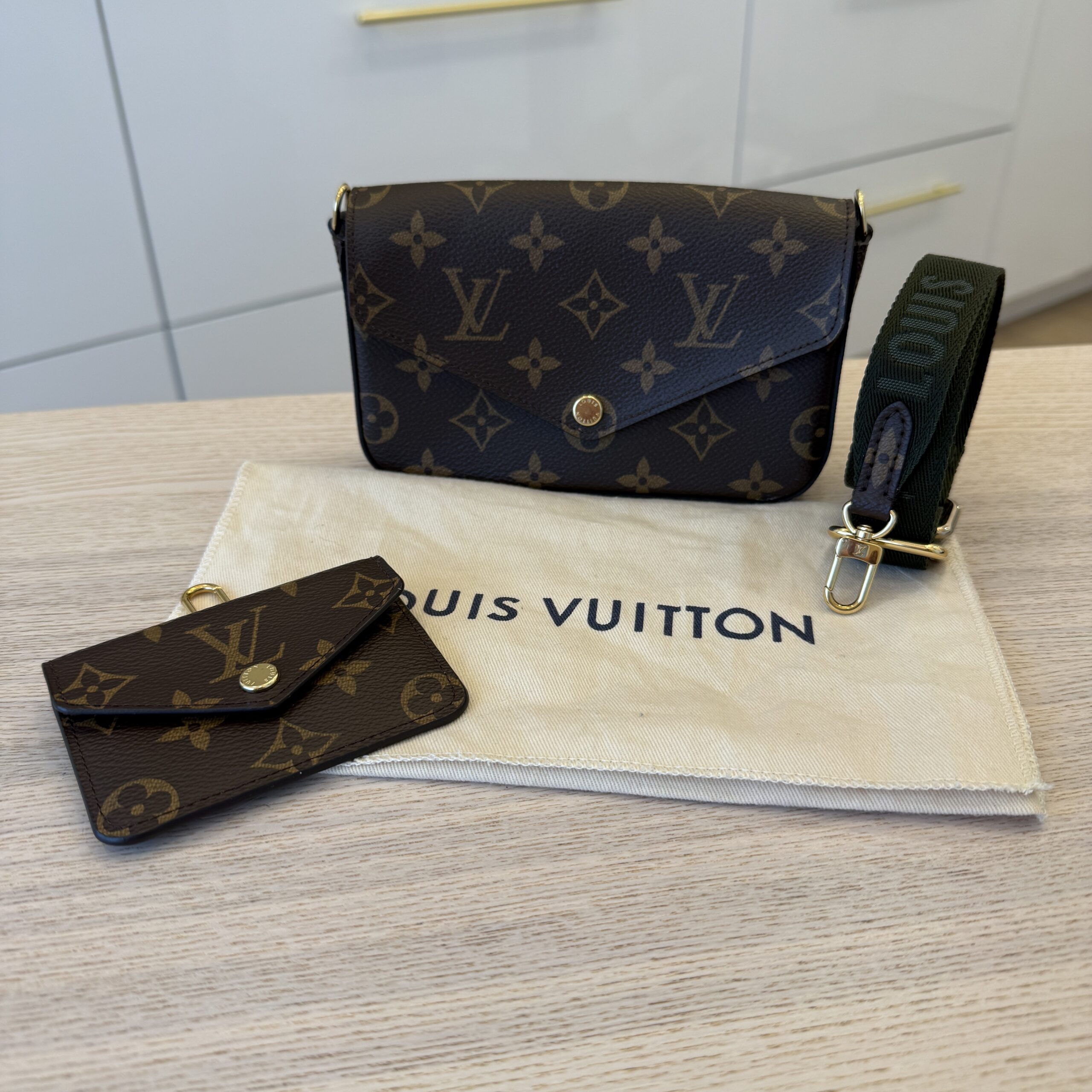 Louis Vuitton Monogram Felicie Strap & Go Kaki