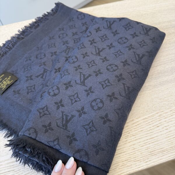 Louis Vuitton Monogram Classic Shawl