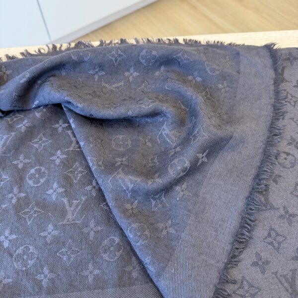 Louis Vuitton Monogram Classic Shawl