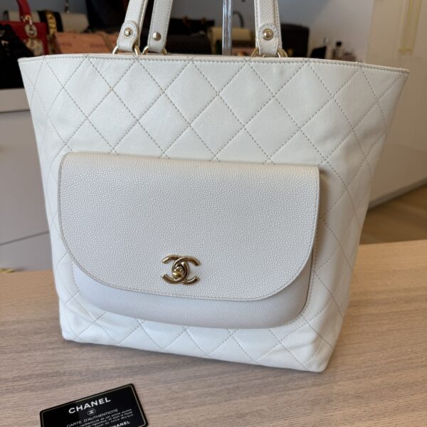 Chanel Caviar Off White Daily Round Tote