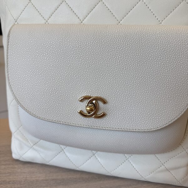 Chanel Caviar Off White Daily Round Tote