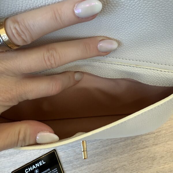Chanel Caviar Off White Daily Round Tote