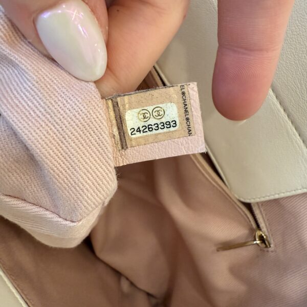 Chanel Caviar Off White Daily Round Tote