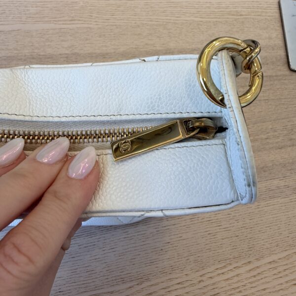 Chanel Vintage Timeless Caviar Shoulder Bag White GHW