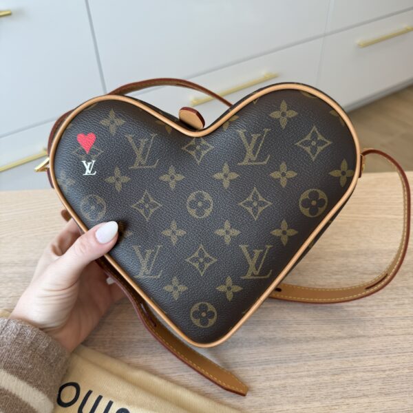Louis Vuitton Monogram Game On Coeur