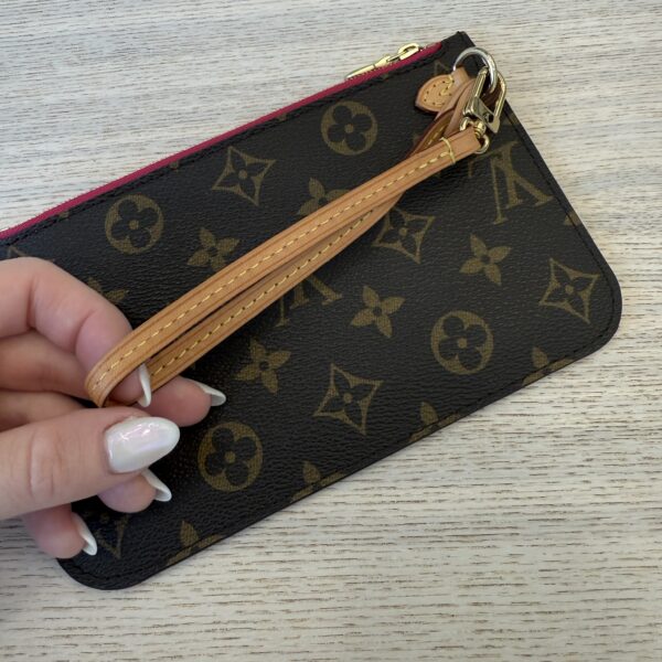 Louis Vuitton Monogram Neverfull PM Pochette Pivoine