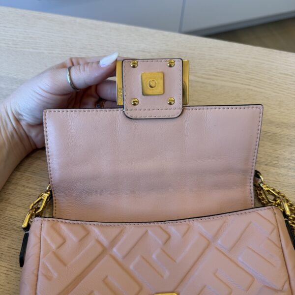 Fendi Nappa FF 1974 Embossed Mini Baguette Rosa Quarzo