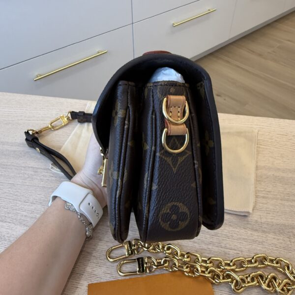Louis Vuitton Monogram Pochette Métis East West