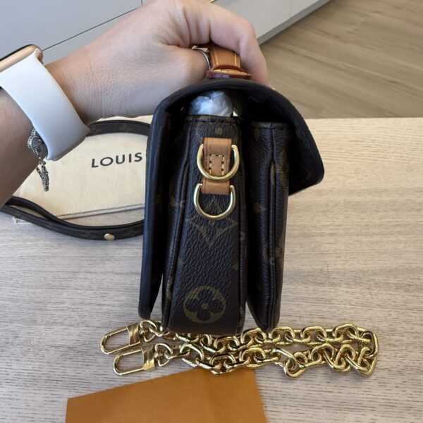 Louis Vuitton Monogram Pochette Métis East West