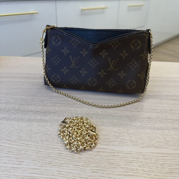 Louis Vuitton Monogram Pallas Clutch Black