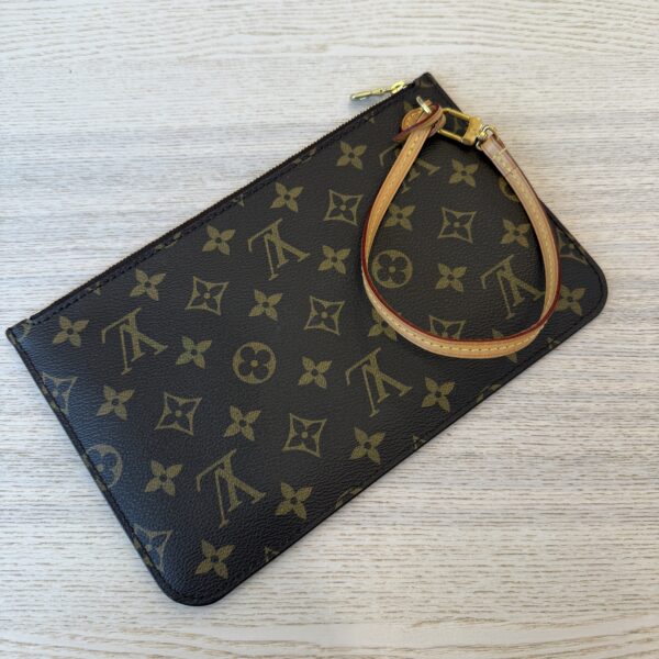Louis Vuitton Monogram Neverfull Pochette MM/GM