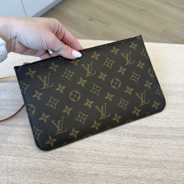 Louis Vuitton Monogram Neverfull Pochette MM/GM