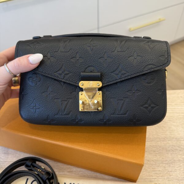 Louis Vuitton Monogram Empreinte Noir Pochette Métis East West