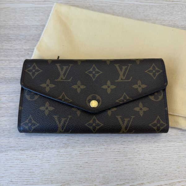 Louis Vuitton Monogram Sarah Wallet