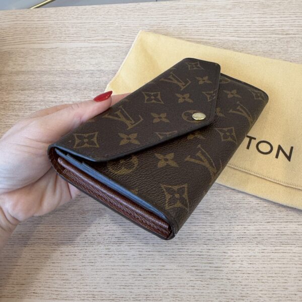 Louis Vuitton Monogram Sarah Wallet