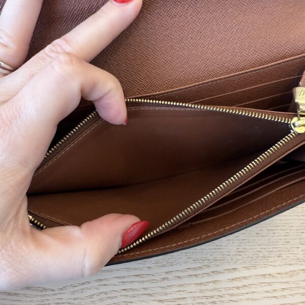 Louis Vuitton Monogram Sarah Wallet