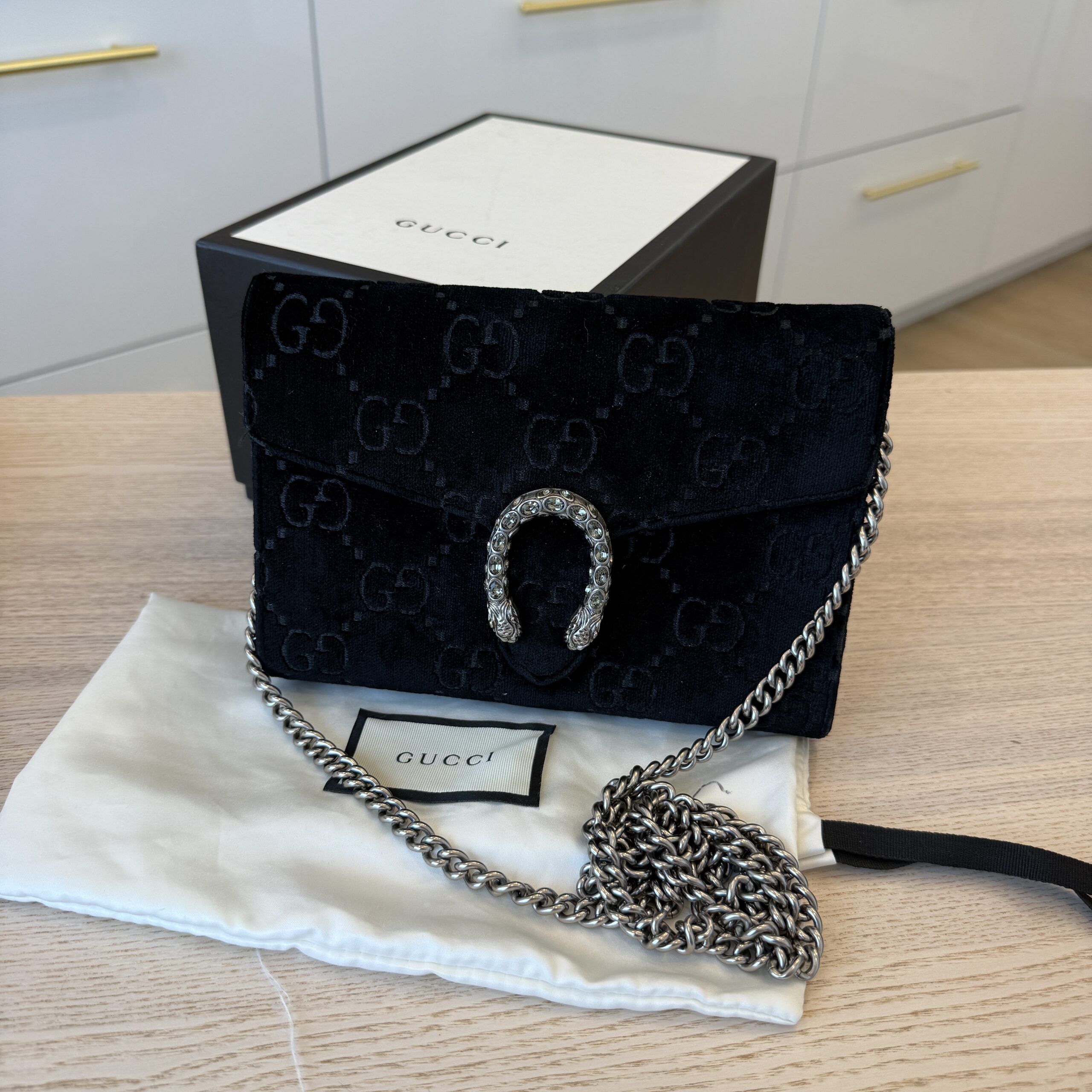 Gucci Velvet Crystal GG Monogram Mini Dionysus Chain Wallet Blue Black