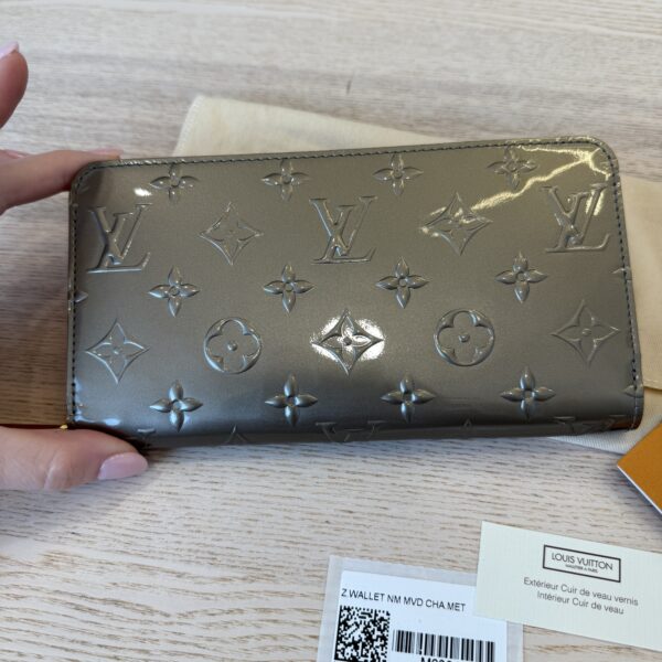Louis Vuitton Limited Edition Monogram Vernis Zippy Wallet