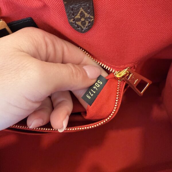 Louis Vuitton Monogram Reverse Giant Onthego MM