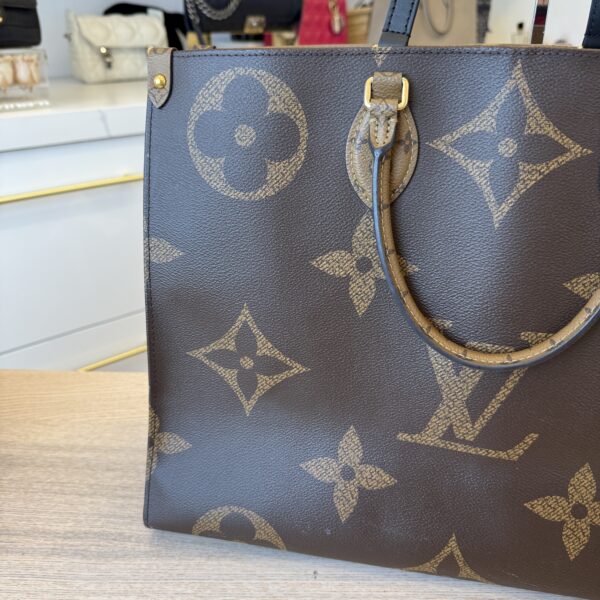 Louis Vuitton Reverse Monogram Giant Onthego GM