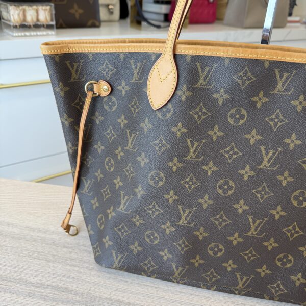 Louis Vuitton Monogram Neverfull MM Beige