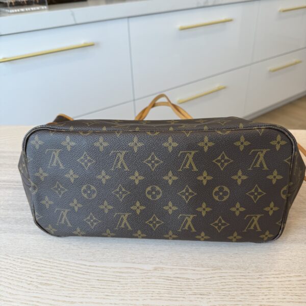 Louis Vuitton Monogram Neverfull MM Beige