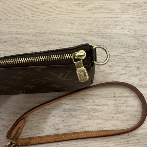 Louis Vuitton Monogram Pochette Accessoires NM