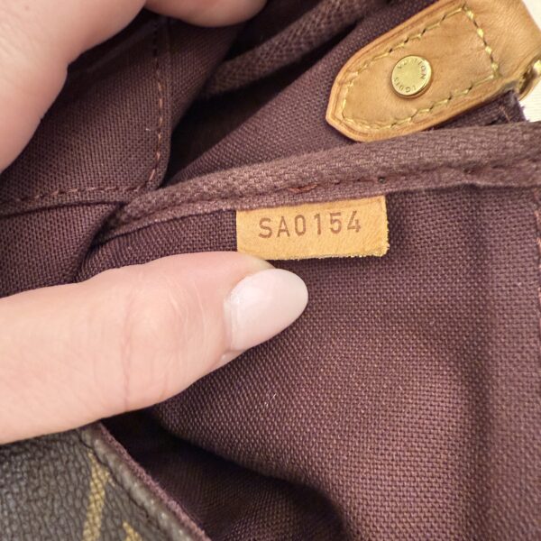 Louis Vuitton Monogram Favorite MM